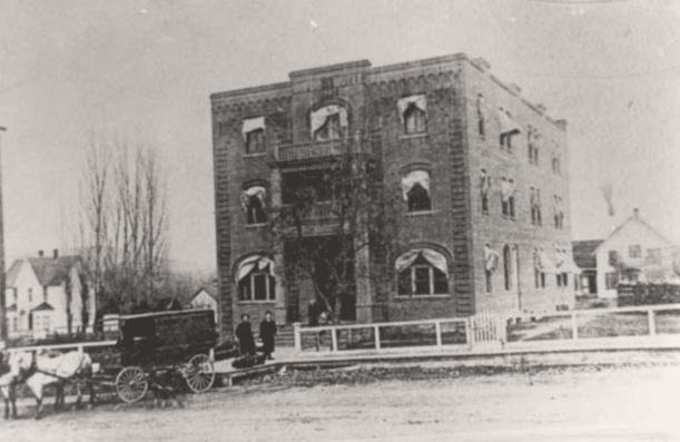 Packages, Historic Balch Hotel